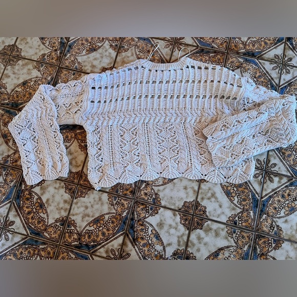 Zara crochet knit crop flare long sleeve top medium crochet - Picture 5 of 8